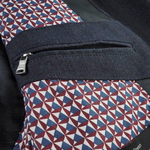 Hugo Boss Navy Blazer Sport Coat with subtle stripes - 44R - Picture 9 of 15